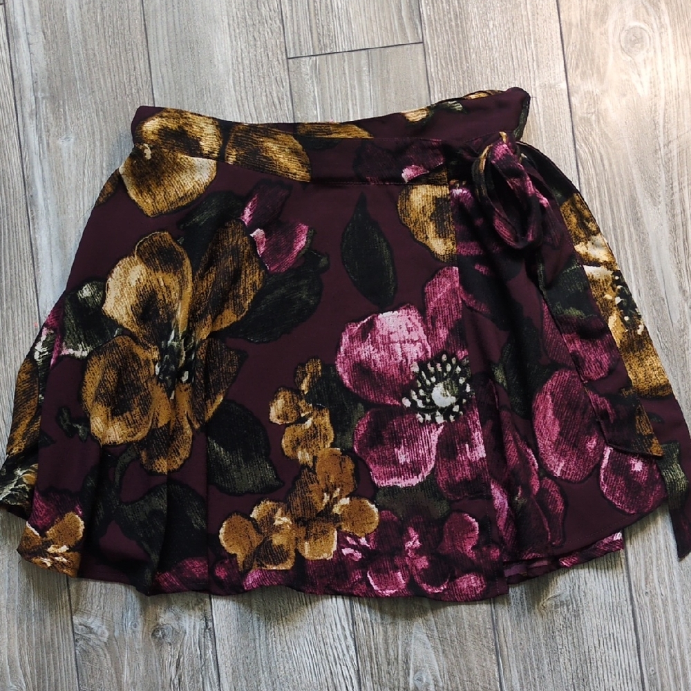 Abercrombie & Fitch Floral Wrap Skirt XS